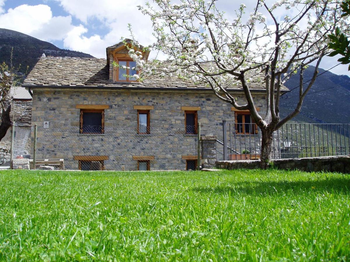 Casa Ortiz Apartment Nerin ภายนอก รูปภาพ